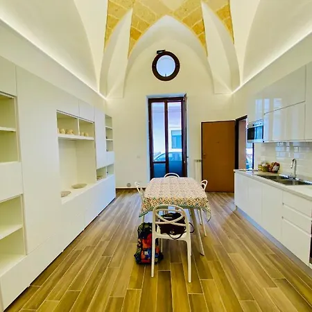 Pietra Apartment Lecce アパート レッチェ
